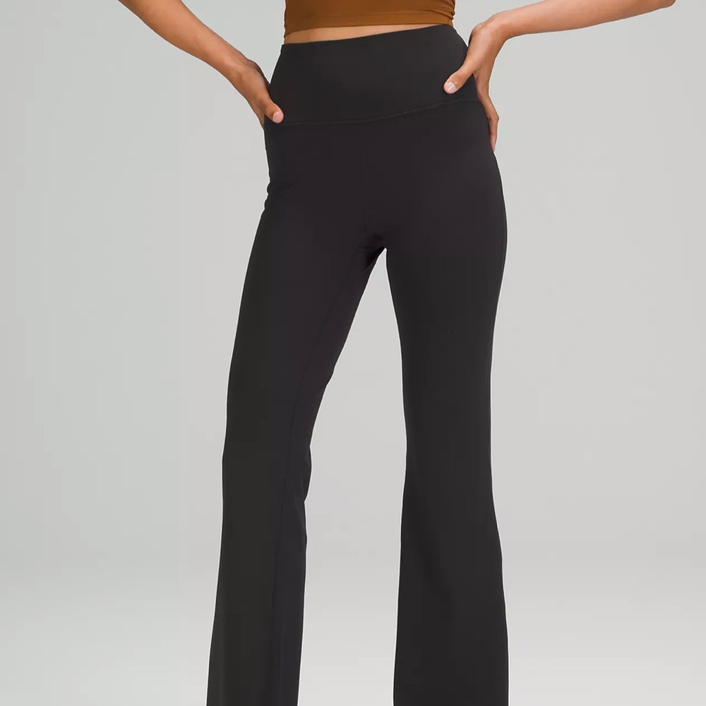 Lululemon Groove Super-High-Rise Flared Pant Nulu